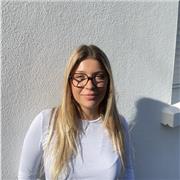 Étudiante en sciences politiques. Je recherche à aider pour du soutien scolaire chez les primaires ou collégiens.